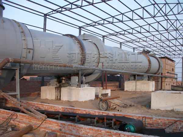 伊朗客戶現(xiàn)場(chǎng)考察陶?；剞D(zhuǎn)窯生產(chǎn)線